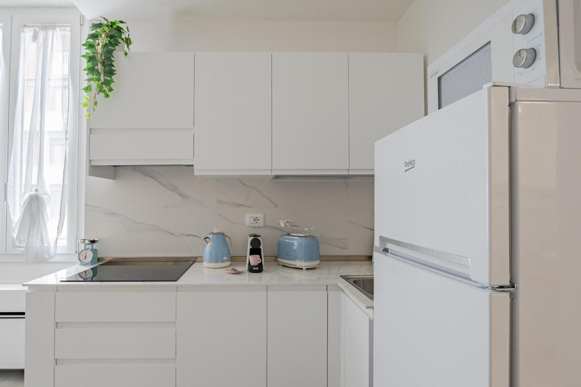 Florence Charming Apartments: Chic Renovated Stay Near Tram Leopolda Exterior photo
